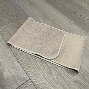 Like new! Belly Bandit sz M